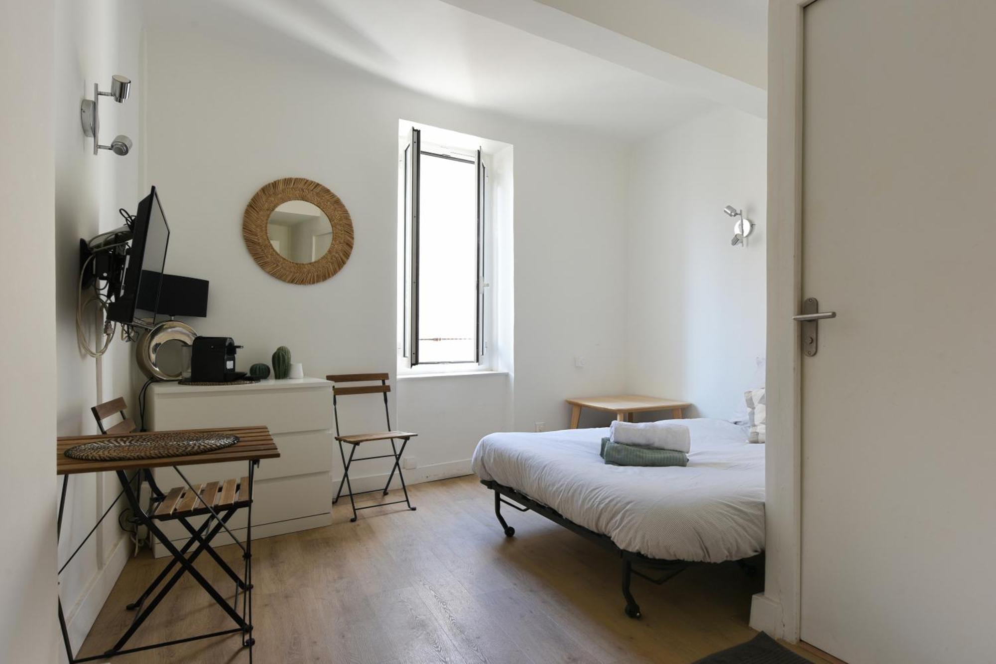 Studio Garrigue La Fare-les-Oliviers Extérieur photo